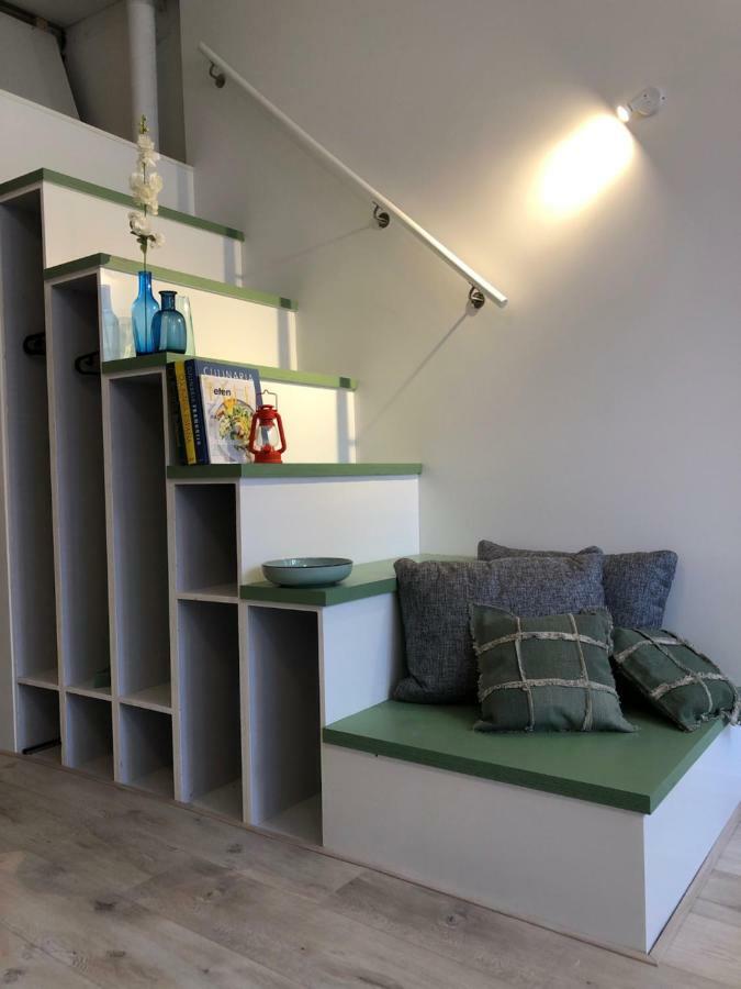 Luxe Toplocatie! Monument Hartje Centrum Dordrecht, 2 Badkamers, 2 Keukens, Tuintje * Dordrecht
