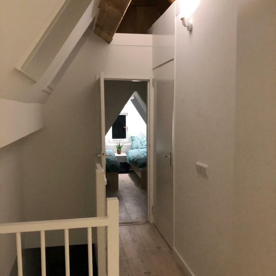 Luxe Toplocatie! Monument Hartje Centrum Dordrecht, 2 Badkamers, 2 Keukens, Tuintje Appartement